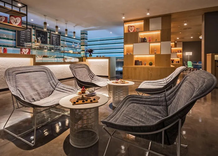 酒店 Royal Hideaway Corales (adults Only) 阿德耶