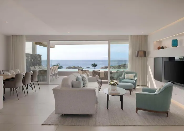 فندق Royal Hideaway Corales (adults Only) 5*