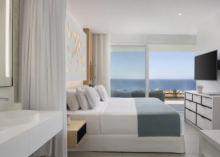 فندق Royal Hideaway Corales (adults Only) 5*